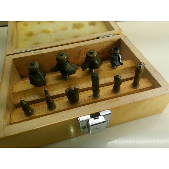 10 Router Bits In Case - Most - NEW - 4 with Ball Bearing Guides - Picture 7 of 12